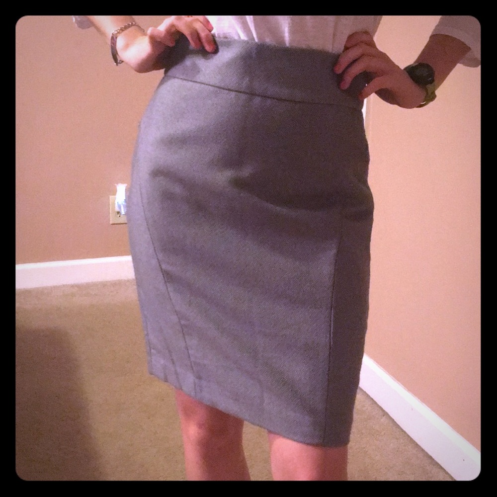 Banana Republic grey miniskirt